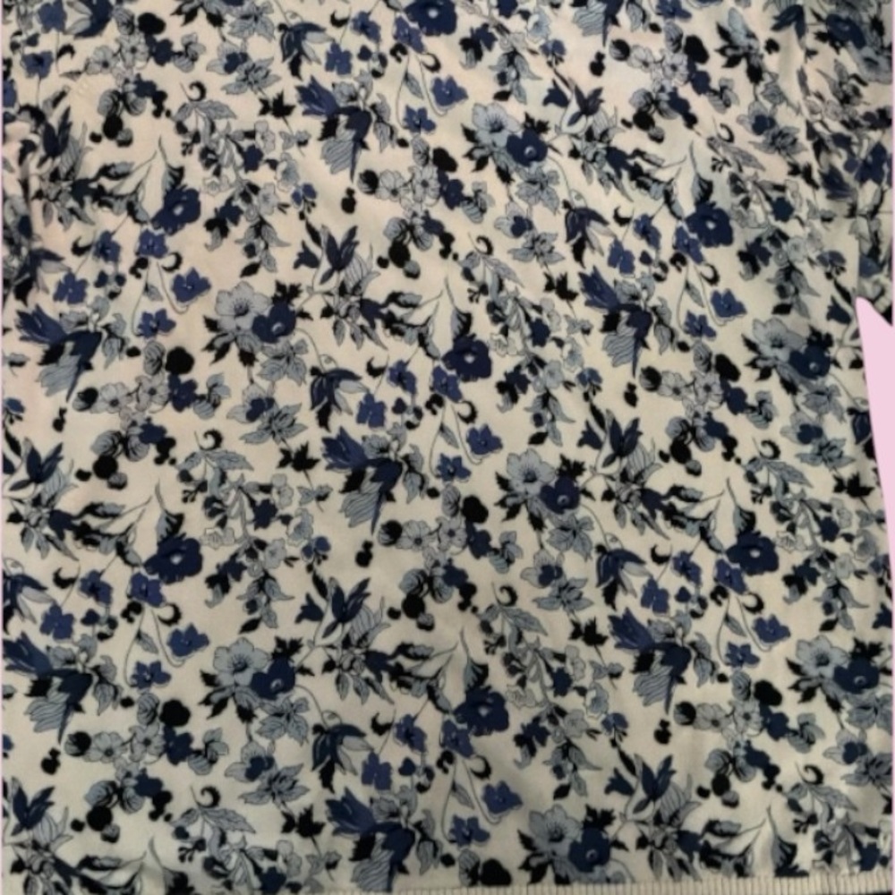BRAND NEW Curated Coastal/Floral Light Sweater🎀Hamptons/Newport🎀Medium🎀Chic! - Picture 3 of 4